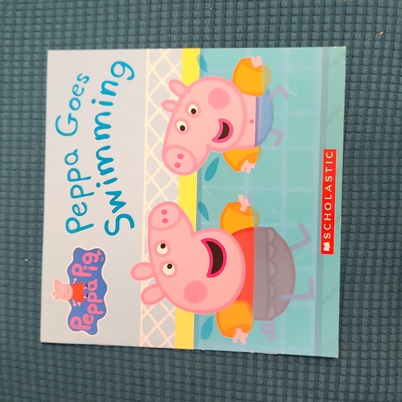 Set of Peppa Pig Books - Picture 5 of 7
